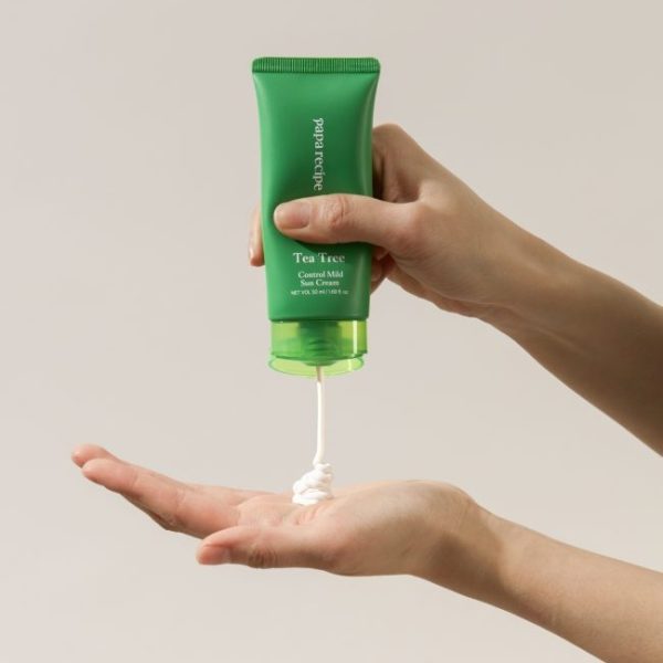 Papa Recipe Tea Tree Control Mild Sun Cream SPF texture dispensing from tube